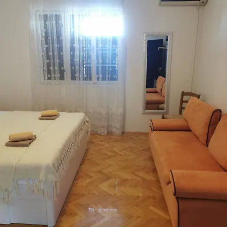 Sanja Apartman Povljana
