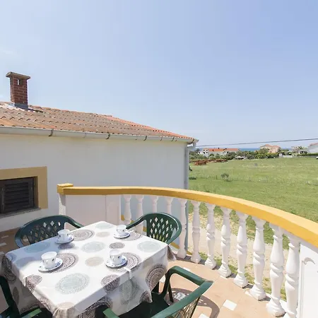 Apartman Sanja Povljana