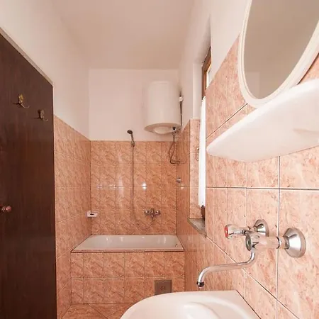 Sanja Apartman Povljana