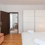 Sanja شقة بوفليانا
