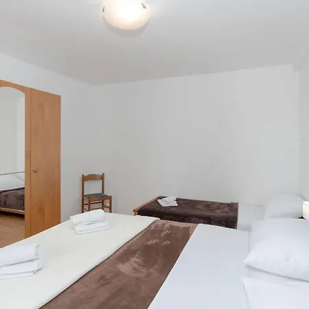 Sanja Apartamento Povljana