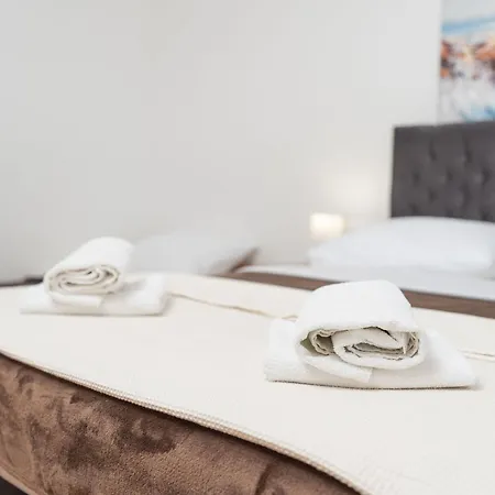 Apartamento Sanja Povljana