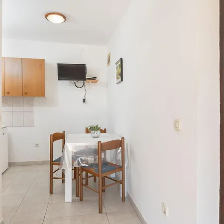 Apartment Sanja *