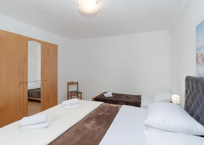 Sanja Apartment Povljana
